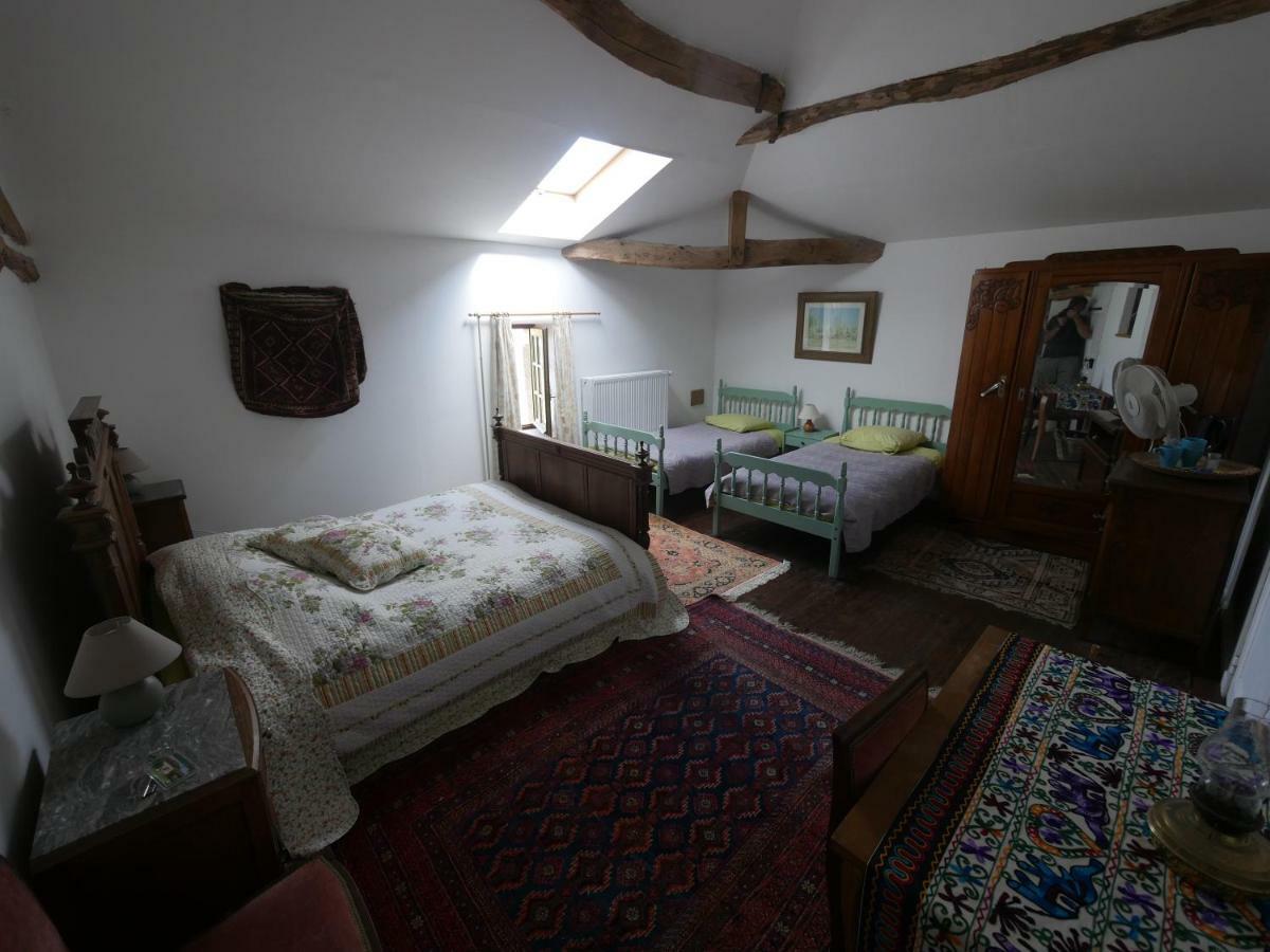 Les Trois Chenes Bed & Breakfast Videix Ngoại thất bức ảnh